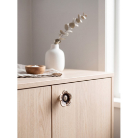 Knop Q79 bloem bruin