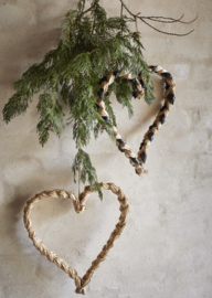 Rattan hart hanger