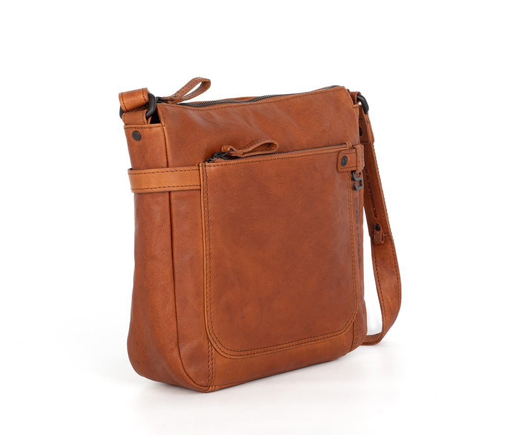 Crossbody cognac