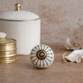 Knop Q88 streepjes