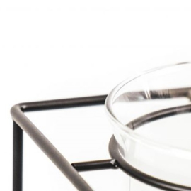 Vaas staand in metalen houder
