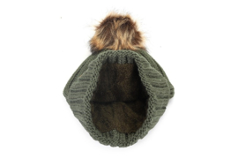 Muts gebreid groen