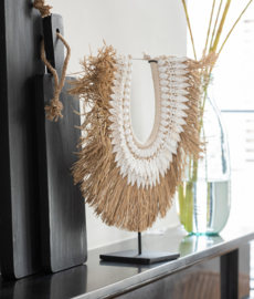 Schelpenketting op standaard