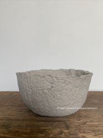 Papier-maché kom, eigen label, kleur klei