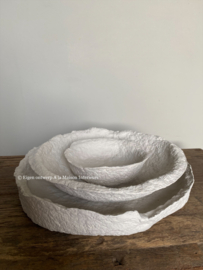 Papier-maché schaaltje, eigen label, kalk wit