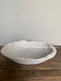 Papier-maché schaal, eigen label, kalk wit
