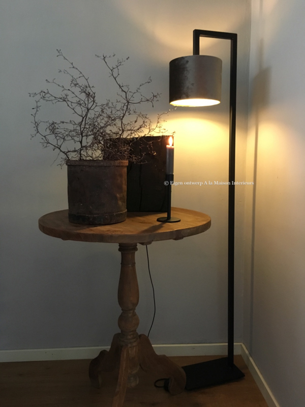 vloerlamp “Sol”, vierkant | Lampen, eigen label | A la Maison Interieurs / PMS