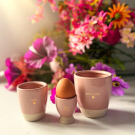 Sojakaars in koffiekop "Mama"