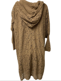 Kanten jurk met capuchon (groen, camel of beige)