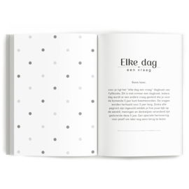 Fyllbooks Elke dag een vraag – 5 jaar lang jouw persoonlijke verhaal