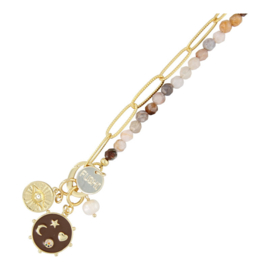Ketting met halfedelstenen, goudkleurige details en bedels