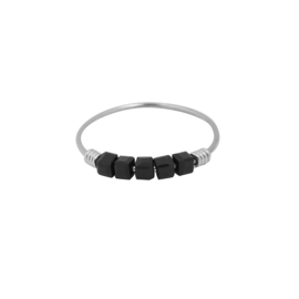 Ring colors zwart