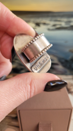 RING MET BLAUWE OPAAL