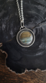 HANGER MET CHALCEDOON