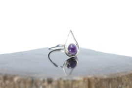 Ring with Amethyst