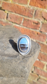 RING MET BLAUWE OPAAL