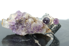 Ring with Amethyst