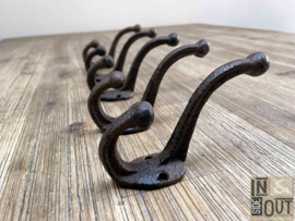 Rustic cast iron coat hook | Colonial |