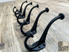 Cast iron coat hook (m)