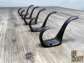 Rustic cast iron coat hook | Rustic | Flat |