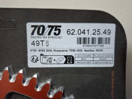 KTM SX 65 / HUSQVARNA TC 65 / GASGAS MC 65 MOTOMASTER ALU ACHTERTANDWIEL ORANJE 49 TANDS 2025-2026