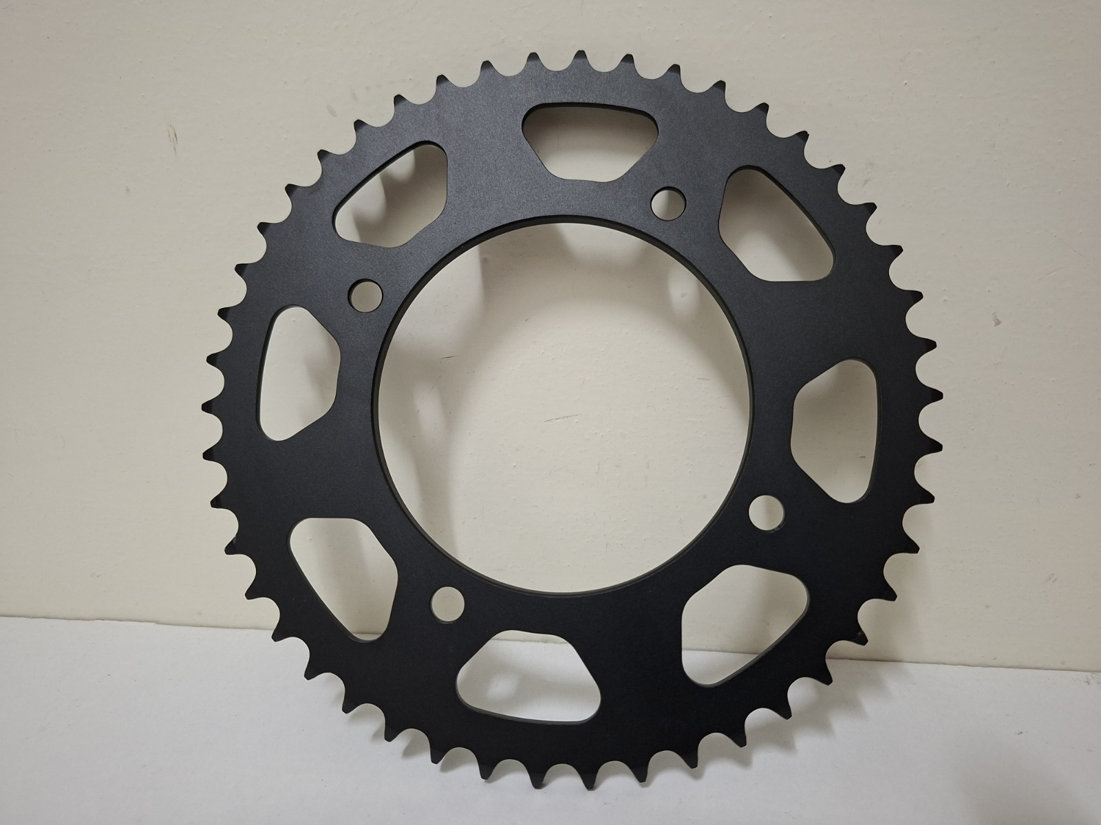 KTM SX 65 / HUSQVARNA TC 65 / GASGAS MC 65 ORIGINEEL ACHTERTANDWIEL  46 TANDS 2025-2026