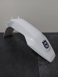 HUSQVARNA TC 65 WIT ORIGINEEL VOORSPATBORD  2017 - 2025  ZO GOED ALS NIEUW