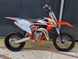 KTM SX 65 BOUWJAAR 2021 SLECHTS 42 UUR GEHEEL ORIGINEEL BETER EN MOOIER NIET TE VINDEN !!VERKOCHT