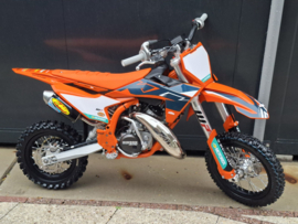 KTM SX 50 AUTOMAAT FACTORY EDITION BOUWJAAR 2026 SLECHTS 6 UUR !!!