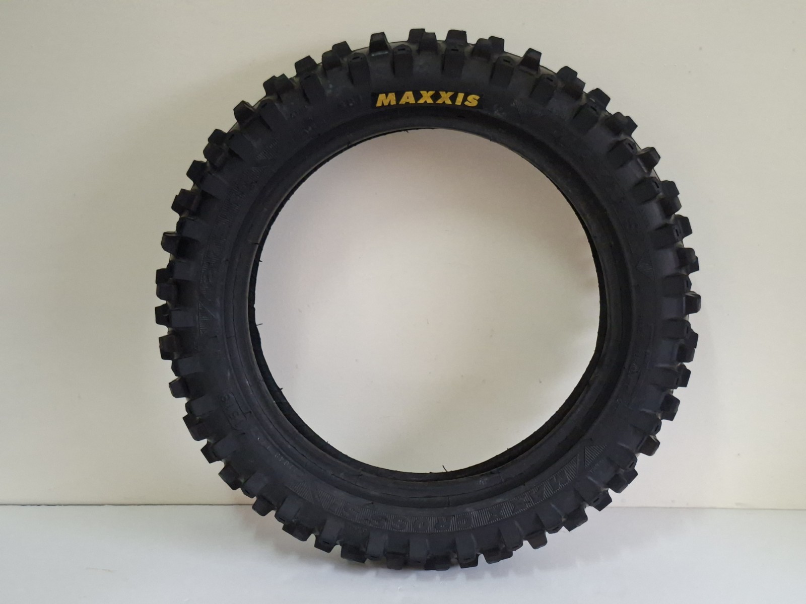 KTM SX 50/ HUSQVARNA TC 50 / GASGAS MC 50 MAXXIS MAXCROSS SI  2.75-10  ACHTERBAND GEBRUIKT