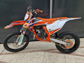 KTM SX 85 GROTE WIELEN 19/16 FACTORY EDITION BOUWJAAR 2023 TOPCONDITIE EN ZEER NETTE STAAT .