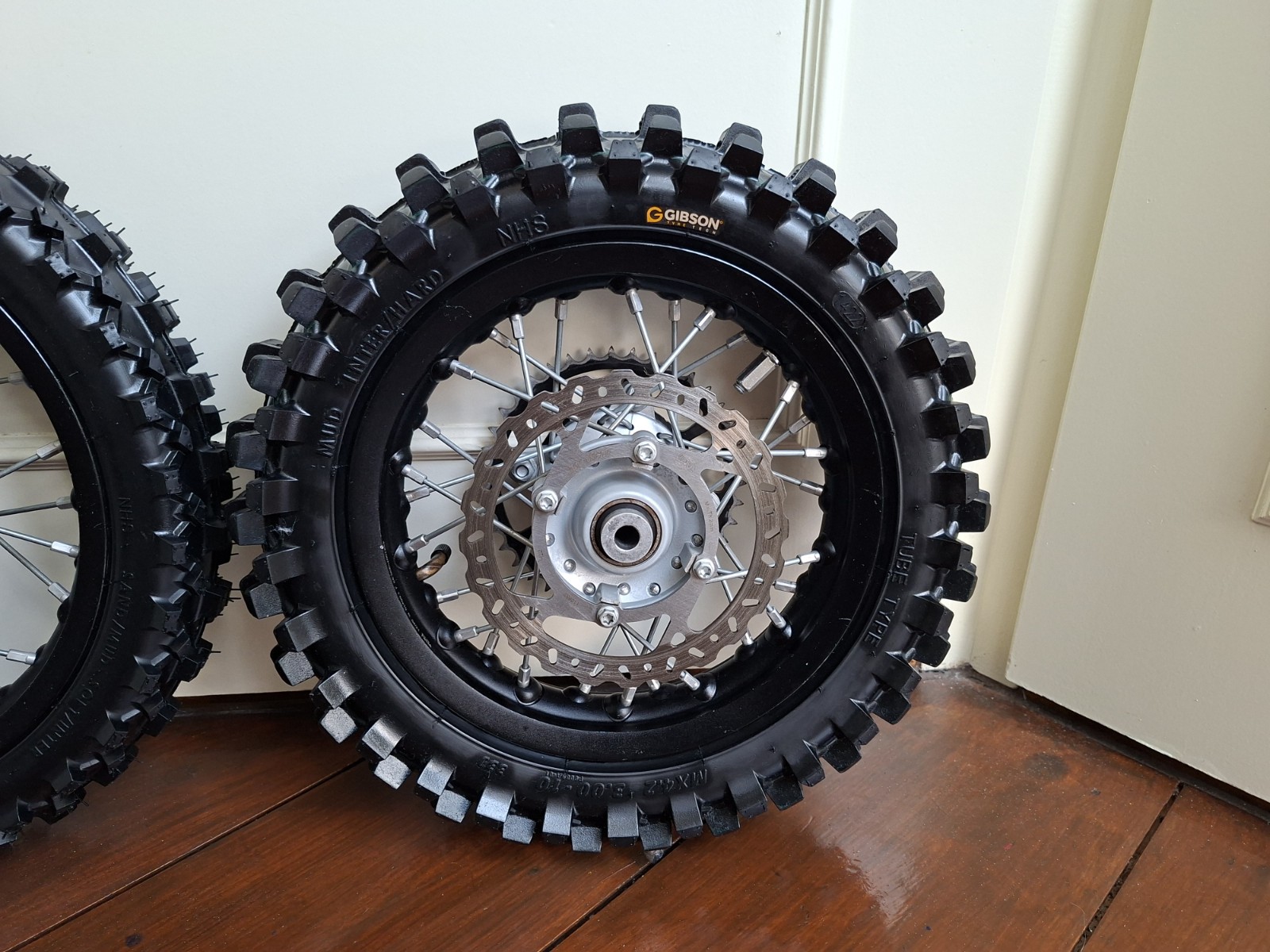 KTM SX 50 / HUSQVARNA TC 50 / GASGAS MC 50 COMPLETE ORIGINELE WIELSET 12 / 10  VERKOCHT