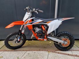 KTM SX 65 BOUWJAAR 2021 SLECHTS 42 UUR GEHEEL ORIGINEEL BETER EN MOOIER NIET TE VINDEN !!VERKOCHT