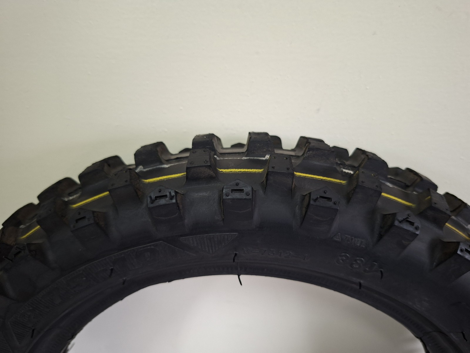 KTM SX 50/ HUSQVARNA TC 50 / GASGAS MC 50 MAXXIS MAXCROSS SI  2.75-10  ACHTERBAND GEBRUIKT
