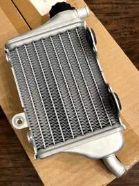 KTM SX 65 / HUSQVARNA TC 65 / GASGAS MC 65 ORIGINELE  RADIATEUR RECHTS 2016 - 2023 NIEUW