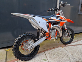 KTM SX 65 BOUWJAAR 2021 SLECHTS 42 UUR GEHEEL ORIGINEEL BETER EN MOOIER NIET TE VINDEN !!VERKOCHT