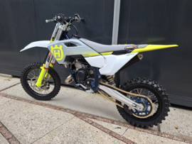 HUSQVARNA TC 65 NIEUW MODEL BOUWJAAR 2024 GEHEEL ORIGINEEL 49 UUR NIEUWSTAAT !!!