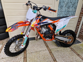 KTM SX 65 FACTORY EDITION BOUWJAAR 2022 SLECHTS 55 UUR !!  NIEUWSTAAT !!