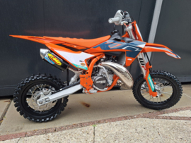 KTM SX 50 AUTOMAAT FACTORY EDITION BOUWJAAR 2026 SLECHTS 6 UUR !!! GERESERVEERD