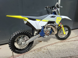 HUSQVARNA TC 65 DEMO  BOUWJAAR 2026 GEHEEL ORIGINEEL 2.6 UUR NIEUW !!!