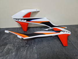 KTM SX 65 SET ORIGINELE RADIATEURKAPPEN  2016 - 2023 GEBRUIKT