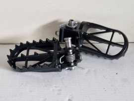 KTM SX 50 / HUSQVARNA TC 50 / GASGAS MC 50 SET DRC VOETSTEPS ALLE BOUWJAREN T/M 2023 GEBRUIKT