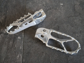 KTM SX 85 / HUSQVARNA TC 85 / GASGAS MC 85 SET ORIGINELE VOETSTEPS 2018 - 2024 GEBRUIKT