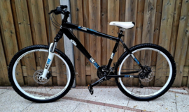 KTM KNOXVILLE MTB 26 INCH COMPLEET NIEUWSTAAT