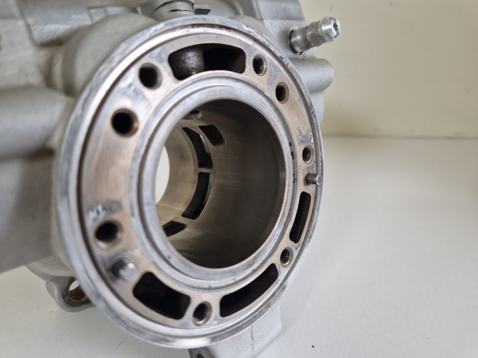 KTM SX 85 / HUSQVARNA TC 85 / GASGAS MC 85 COMPLETE CILINDER MET POWERVALVE 2018 - 2025 GEBRUIKT