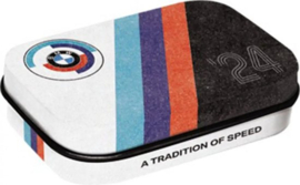 BMW Motorsport - Tradition Of Speed. Mintboxje 4 x 6 x 1,6 cm.