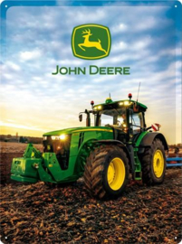 John Deere Photo Modell 8370R .  Metalen wandbord in reliëf 30 x 40 cm.