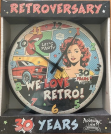 We Love Retro.. Wandklok Ø 31 cm en 6 cm dik.