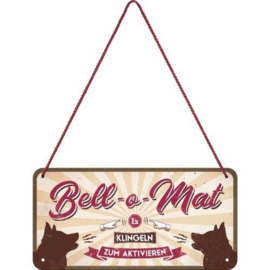 Bell o Mat​. Metalen wandbord 10 x 20 cm.