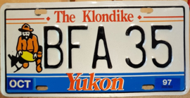 Yukon The Klondike.  Originele Canadese license plate (Kentekenplaat).